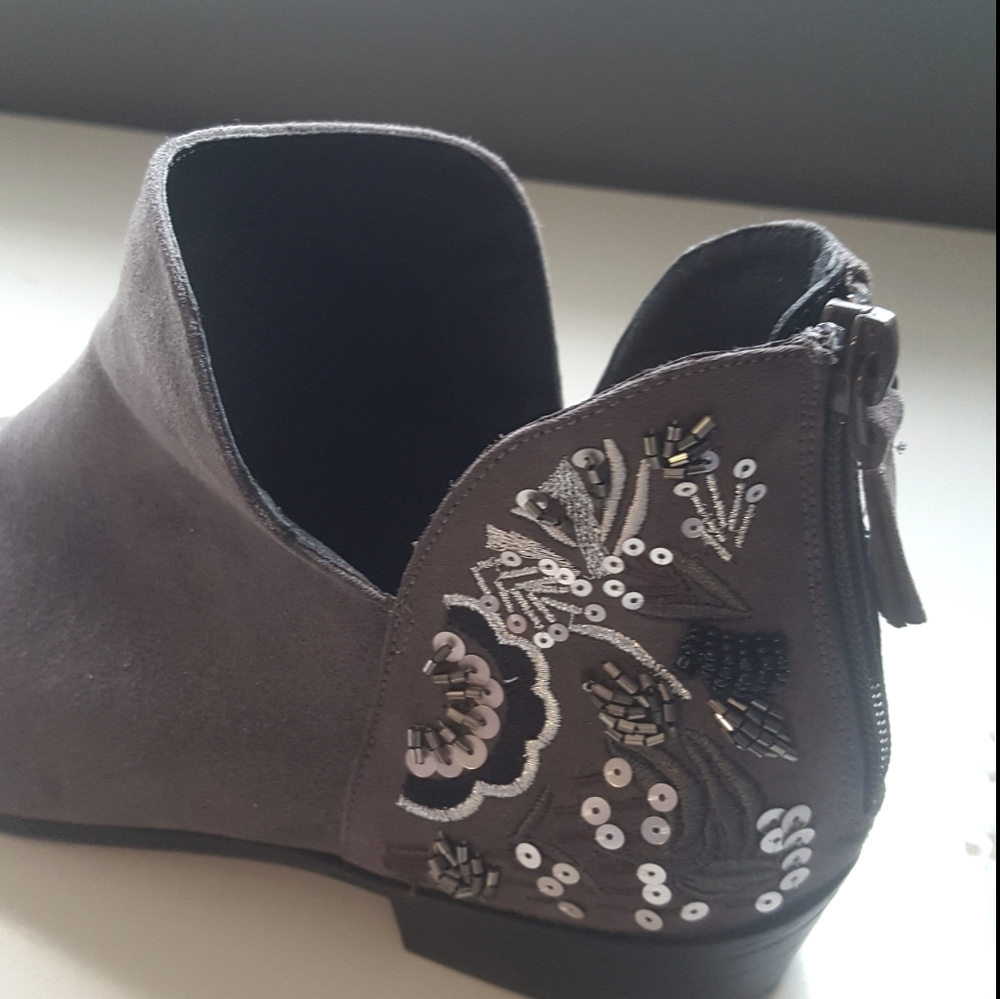 Embellished suede booties - great for fall!